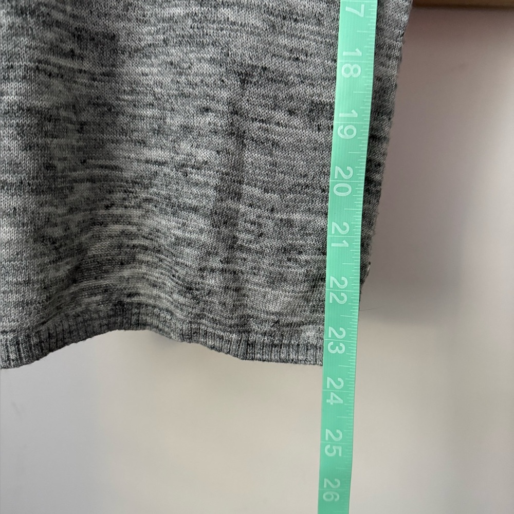 Lululemon Knit Mix & Mingle Knit Tank Top Heathered Gray
Low Back Twist Sweater - Picture 6 of 7
